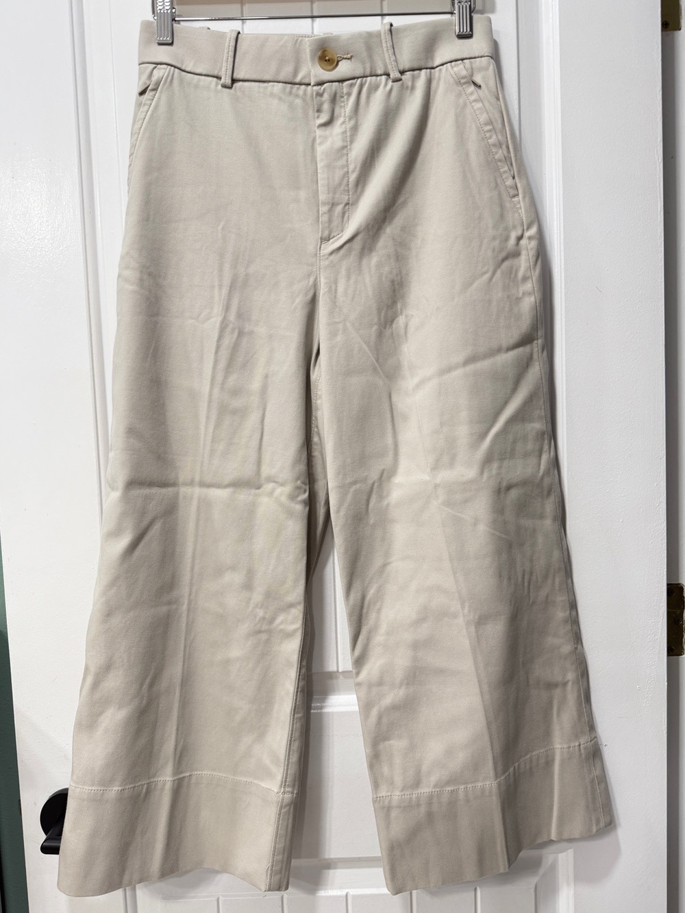 NWT SPANX Supersmooth Stretch Twill
Cropped Wide Leg Pant